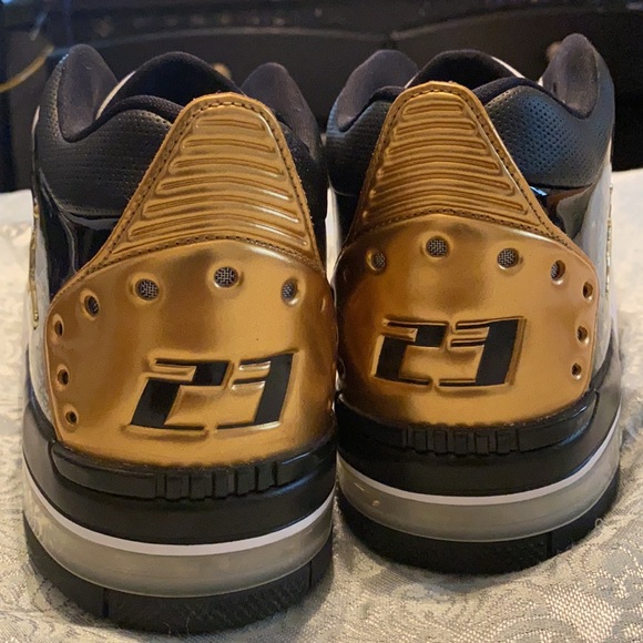 Jordan - Picture 3 of 3